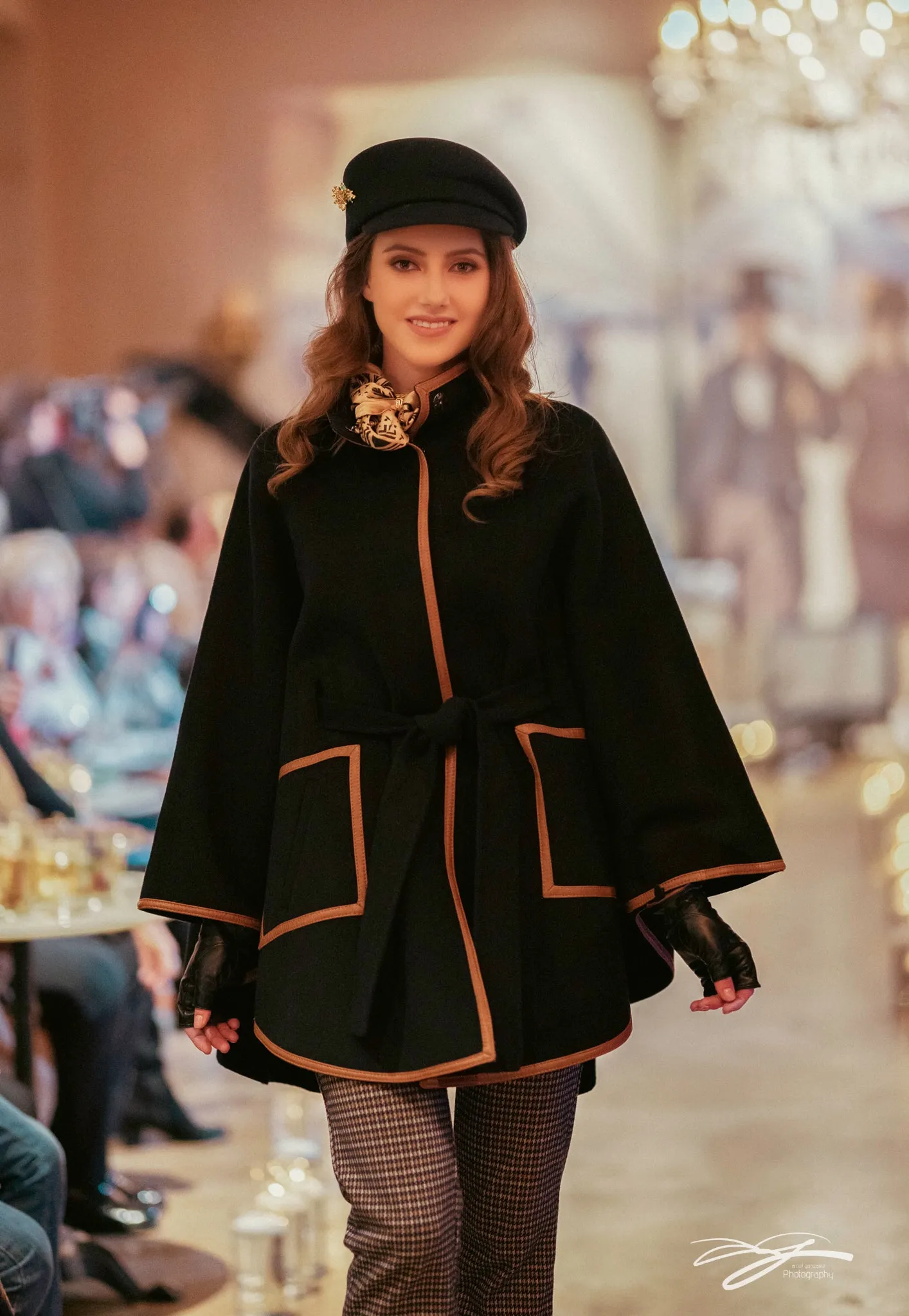ALICE Black Belted Cape Coat in Virgin Wool Cashmere Black Leather