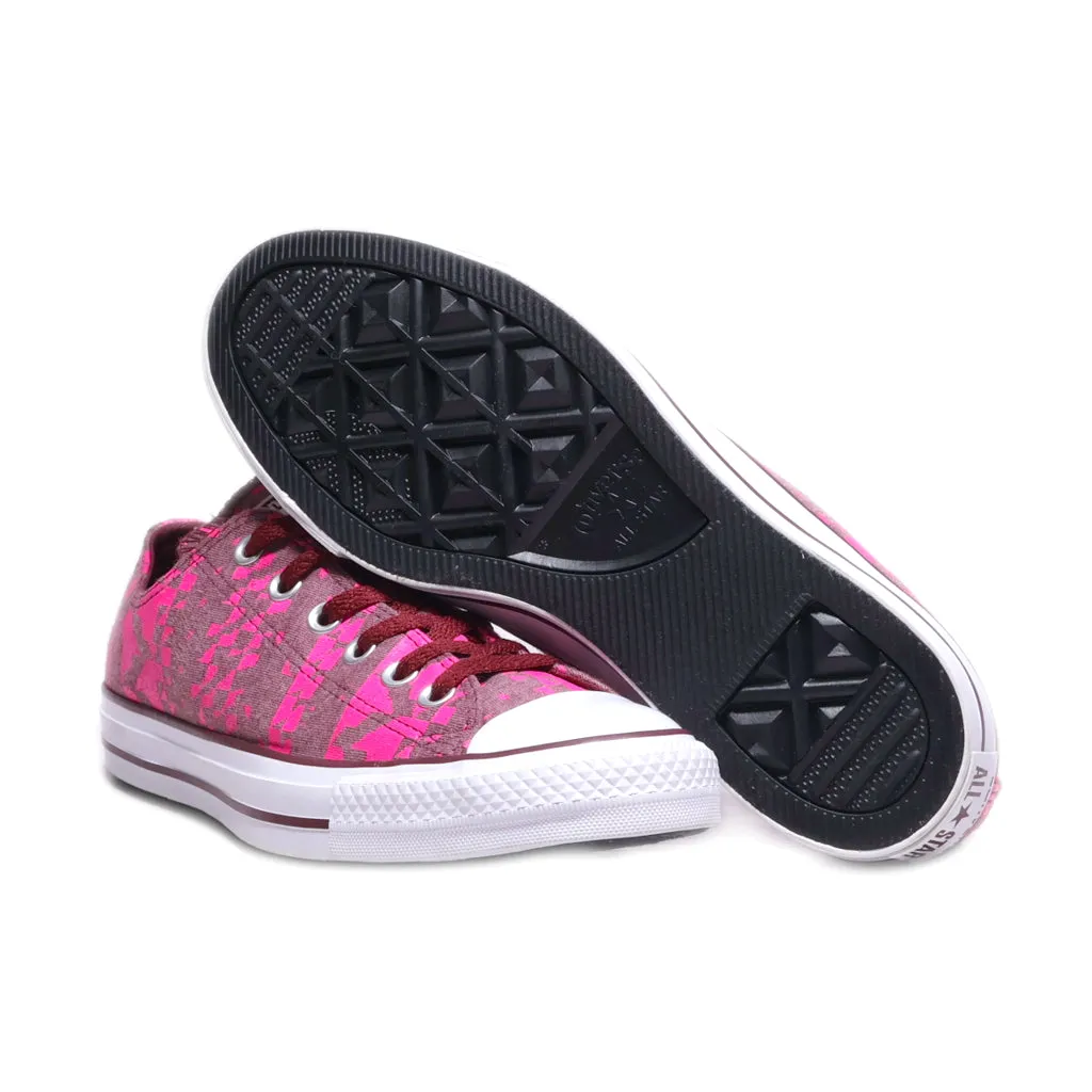 Converse Low-Top Sneakers Fabric Pink Colour For Women