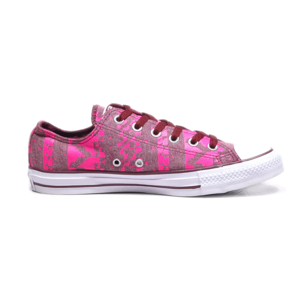 Converse Low-Top Sneakers Fabric Pink Colour For Women