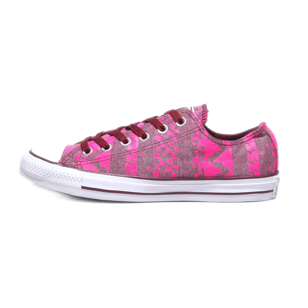 Converse Low-Top Sneakers Fabric Pink Colour For Women