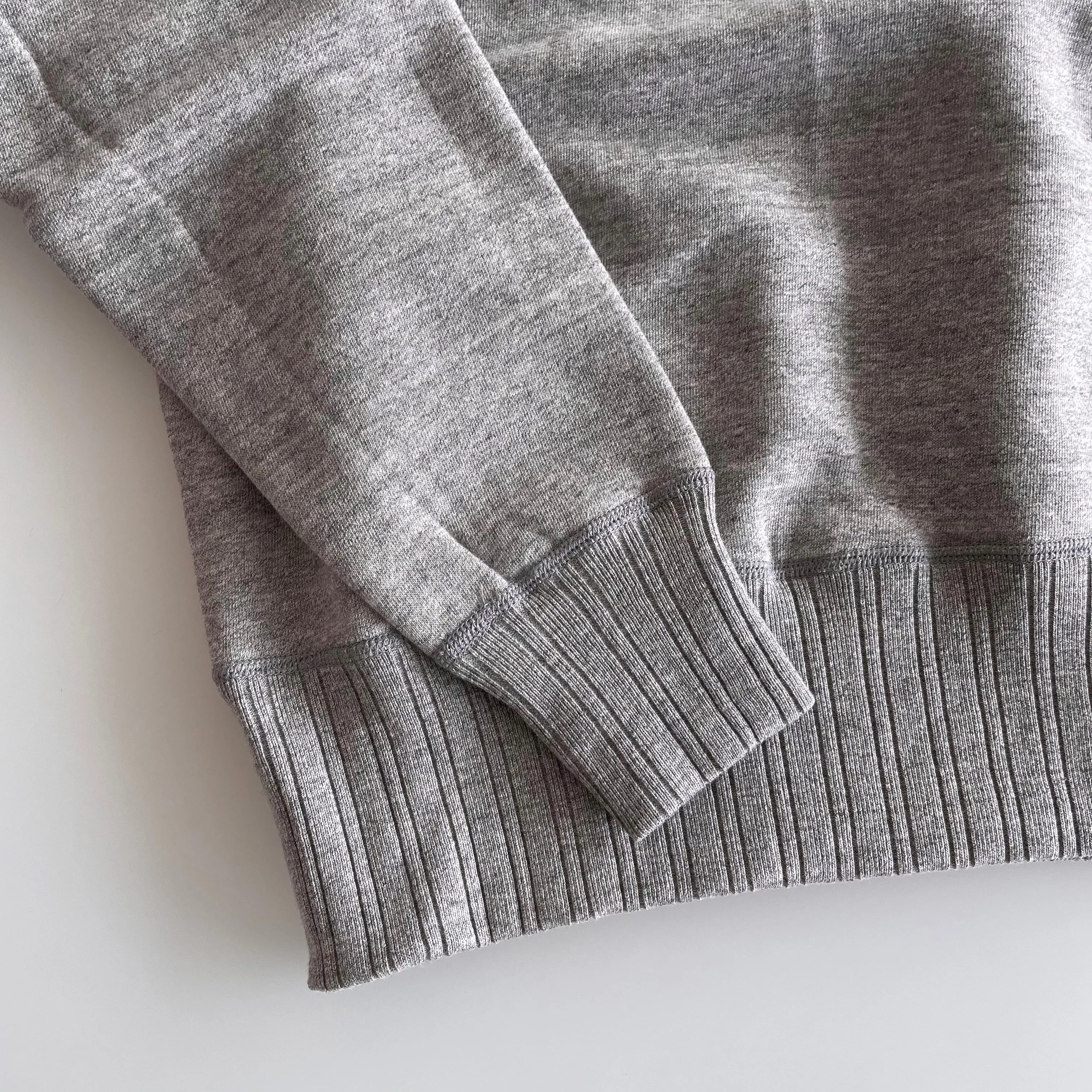 Double-V Set-In Sleeve Tsuriami Loopwheel Mother Cotton Sweat Shirt in Heather Gray